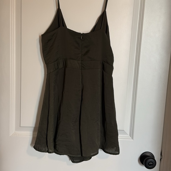 Olive Army Green Sleeveless Romper - Picture 7 of 16